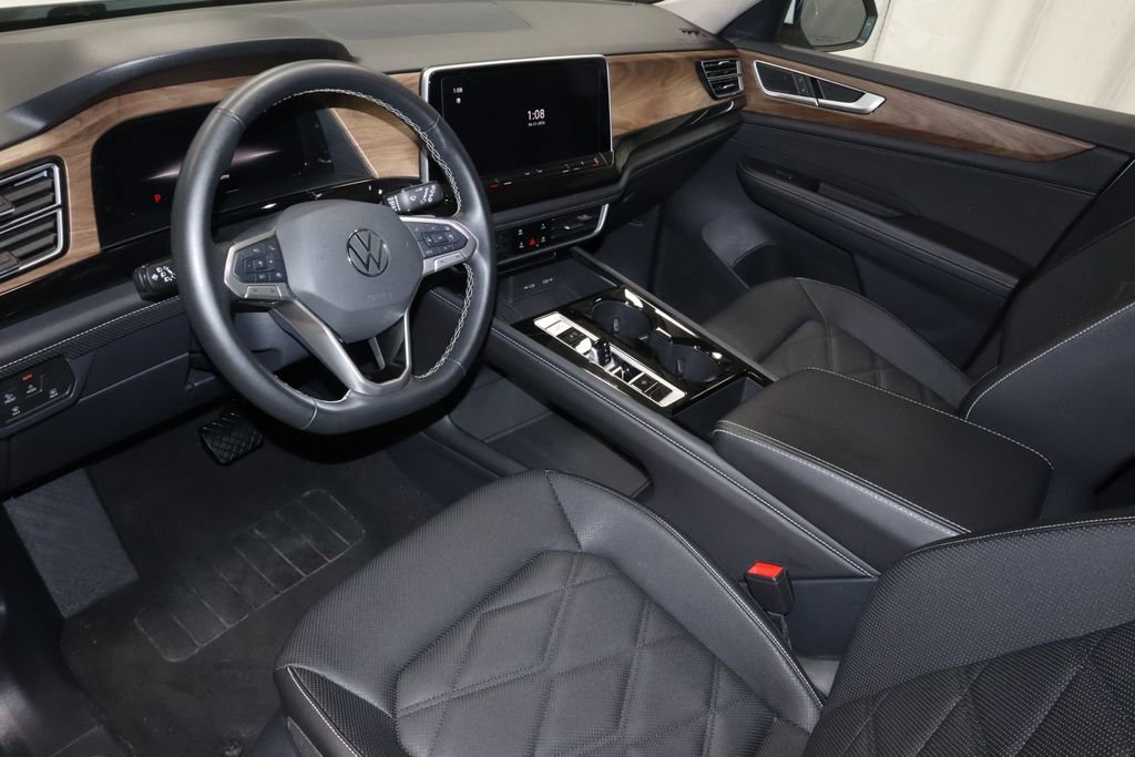 2025 Volkswagen Atlas SE