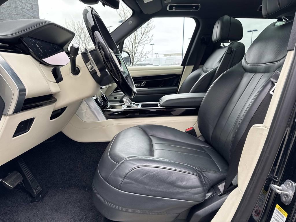 2023 Land Rover Range Rover SE