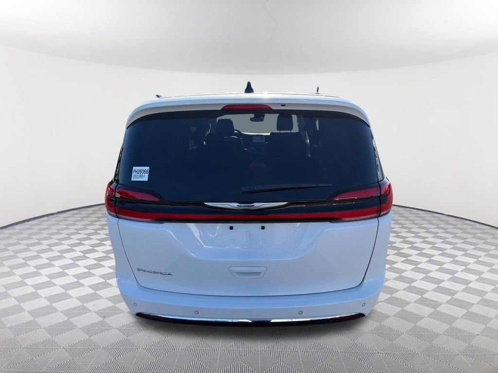 2024 Chrysler Pacifica Touring-L