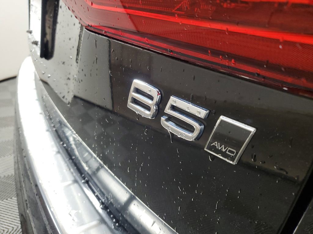 2024 Volvo Xc60 B5 Plus