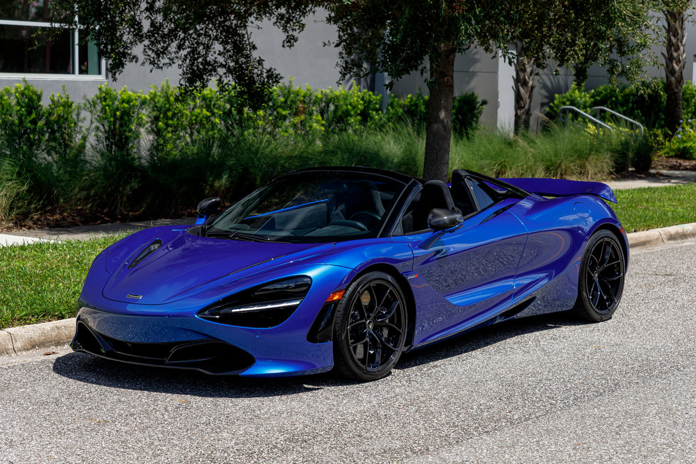 Used 2022 McLaren 720S Luxury photo 27