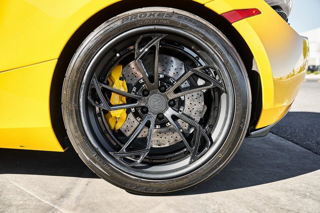 Used 2019 McLaren 720S photo 25