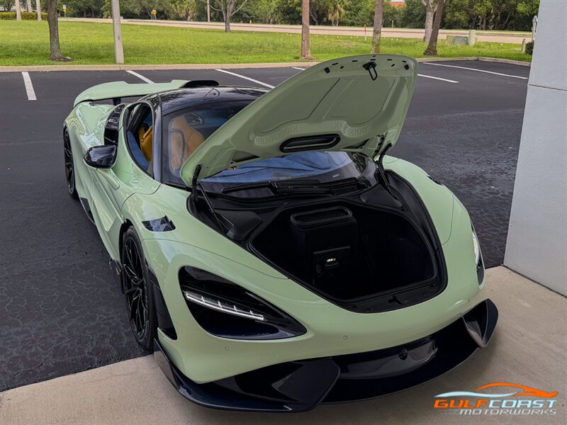 Used 2021 McLaren 765LT photo 43