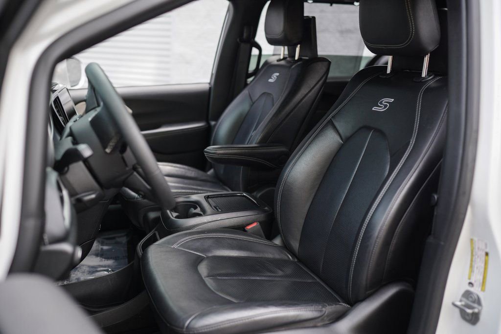 2022 Chrysler Pacifica Touring-L