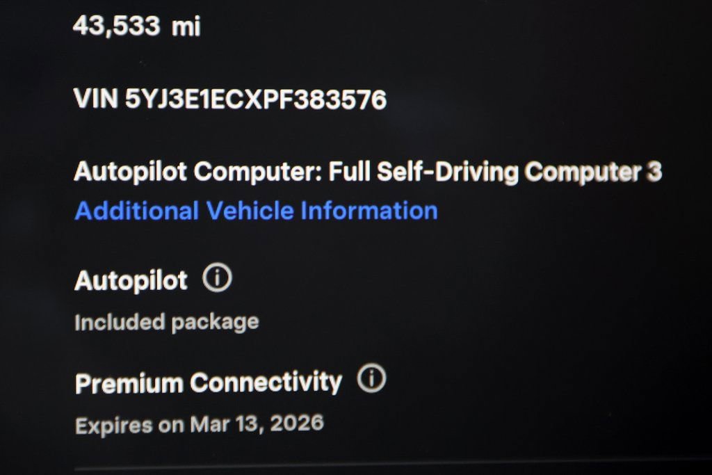 2023 Tesla Model 3 Performance