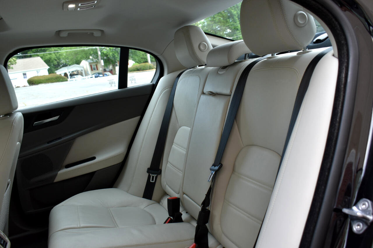 2019 Jaguar XE Prestige