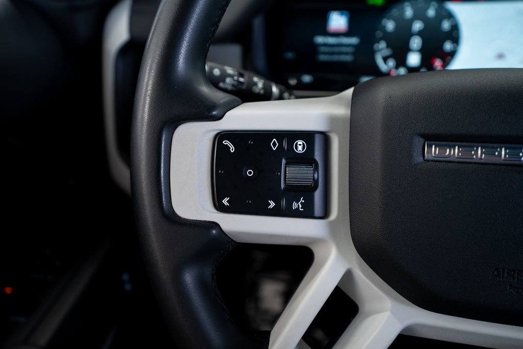 2025 Land Rover Defender 110 S