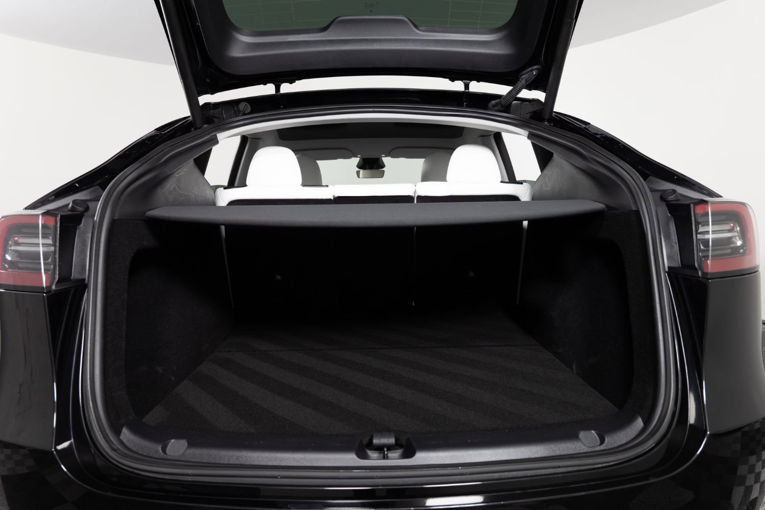 2024 Tesla Model Y Performance