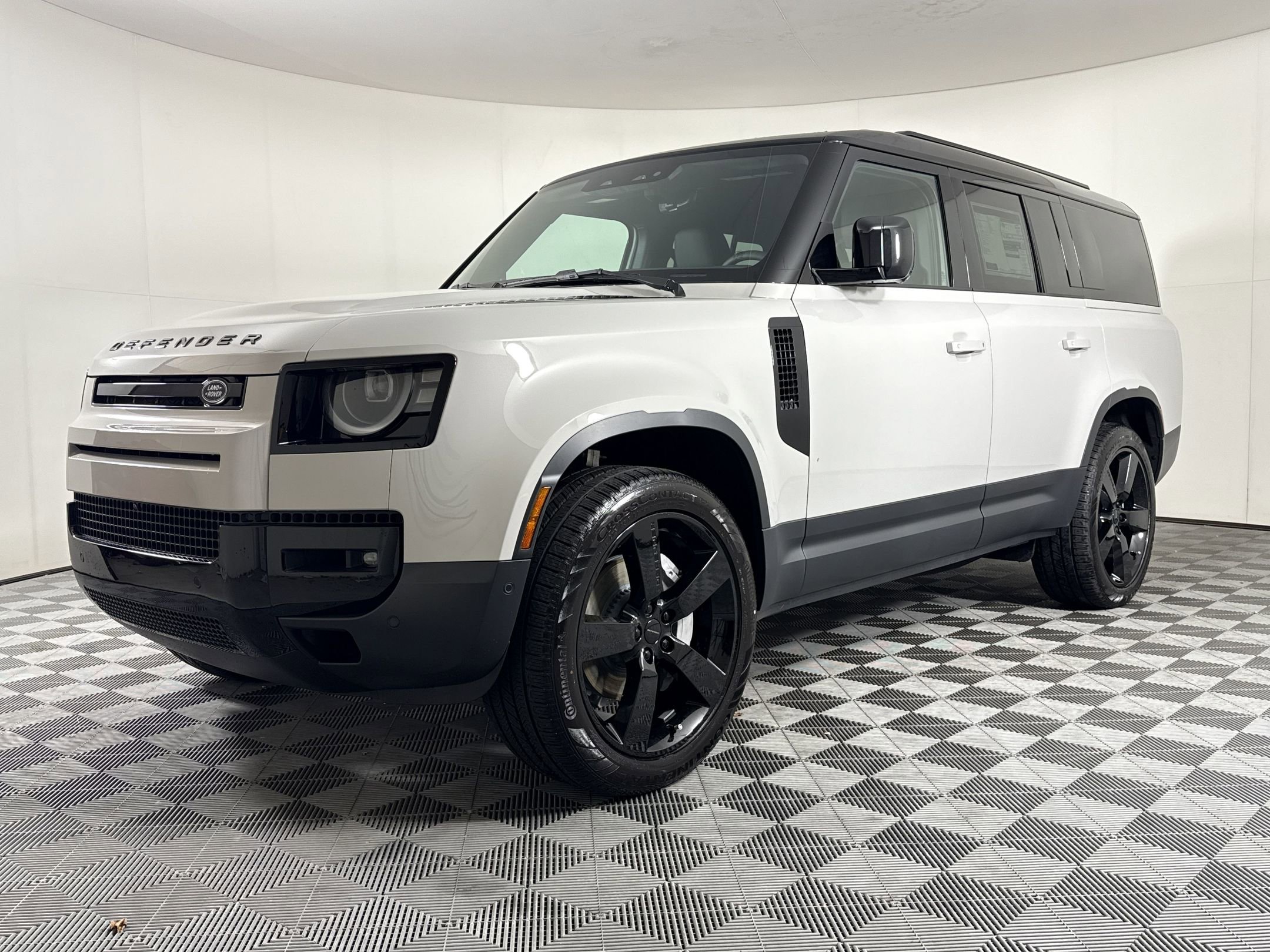 2026 Land Rover Defender 130 S