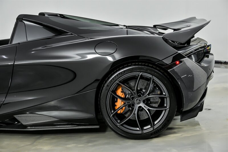 Used 2020 McLaren 720S Performance photo 13