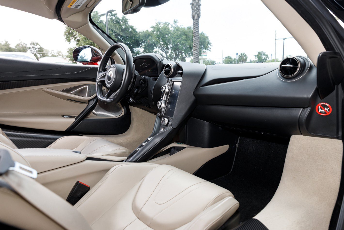 Used 2018 McLaren 720S Luxury photo 26