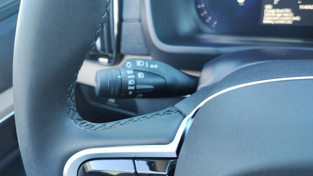 2026 Volvo Xc90 B6 Plus