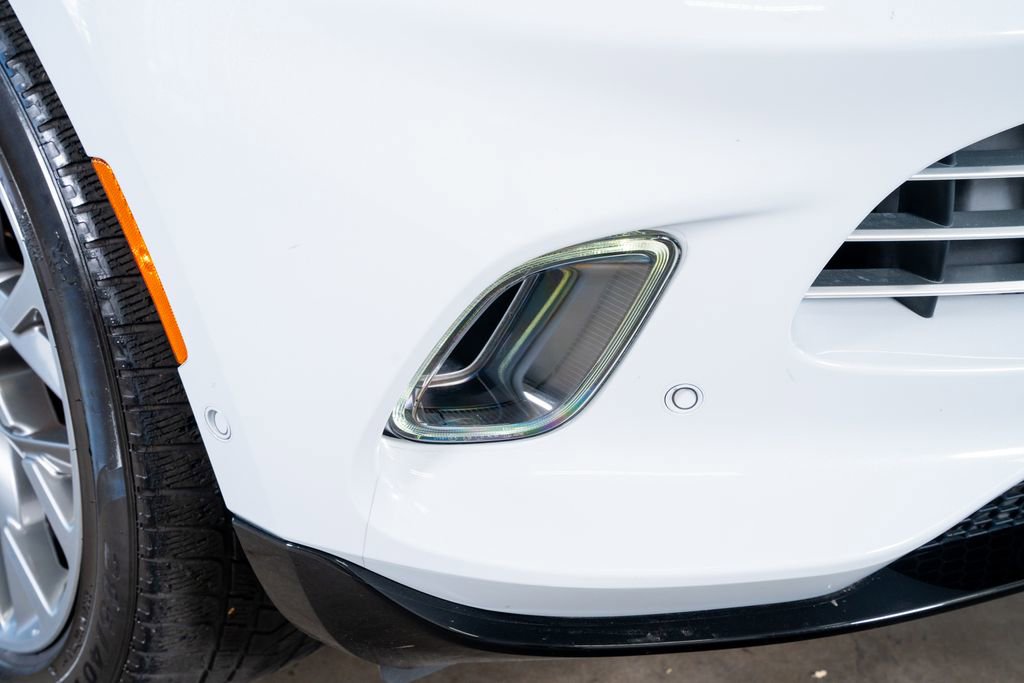 2021 Aston Martin DBX