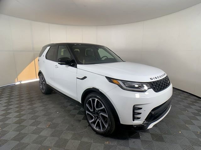 2025 Land Rover Discovery Dynamic SE