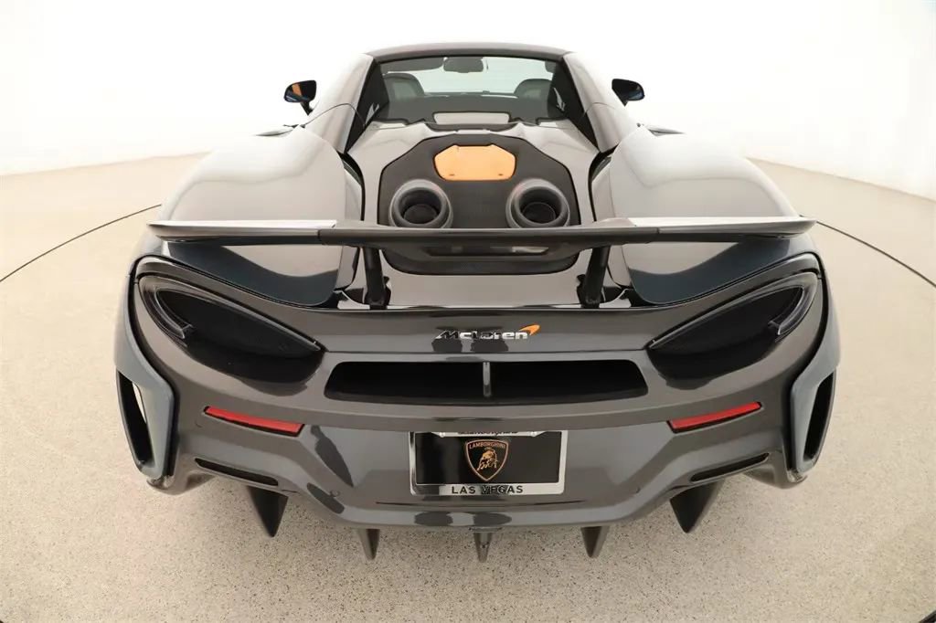 Used 2020 McLaren 600LT Spider photo 9