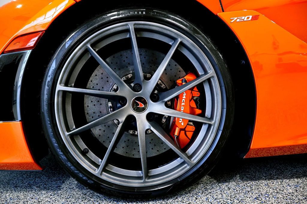 Used 2018 McLaren 720S Performance photo 38