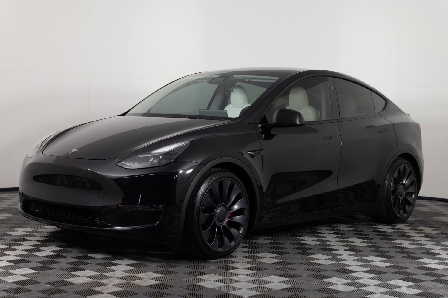 2024 Tesla Model Y Performance