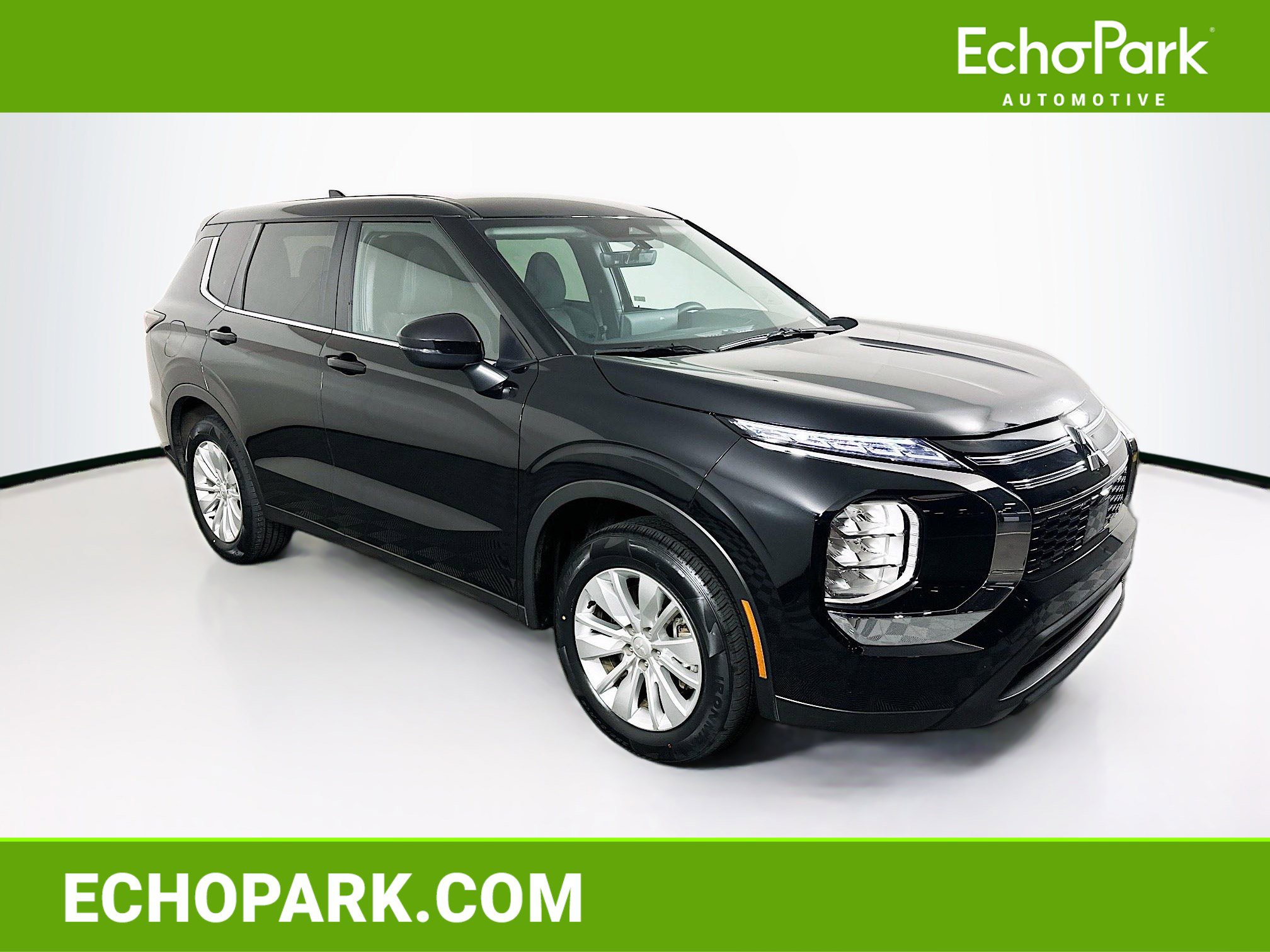 2025 Mitsubishi Outlander ES