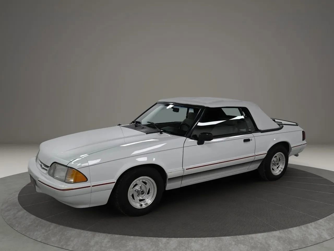 Used 1992 Ford Mustang LX