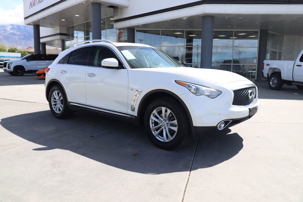 2017 INFINITI Qx70 AWD