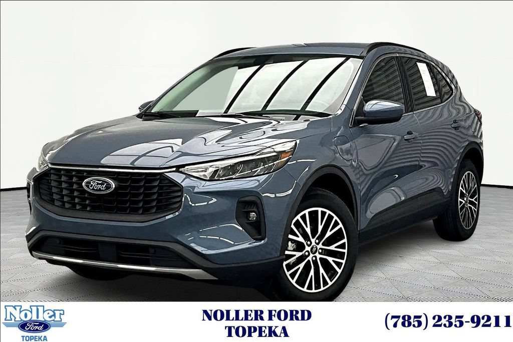 Certified 2025 Ford Escape SE