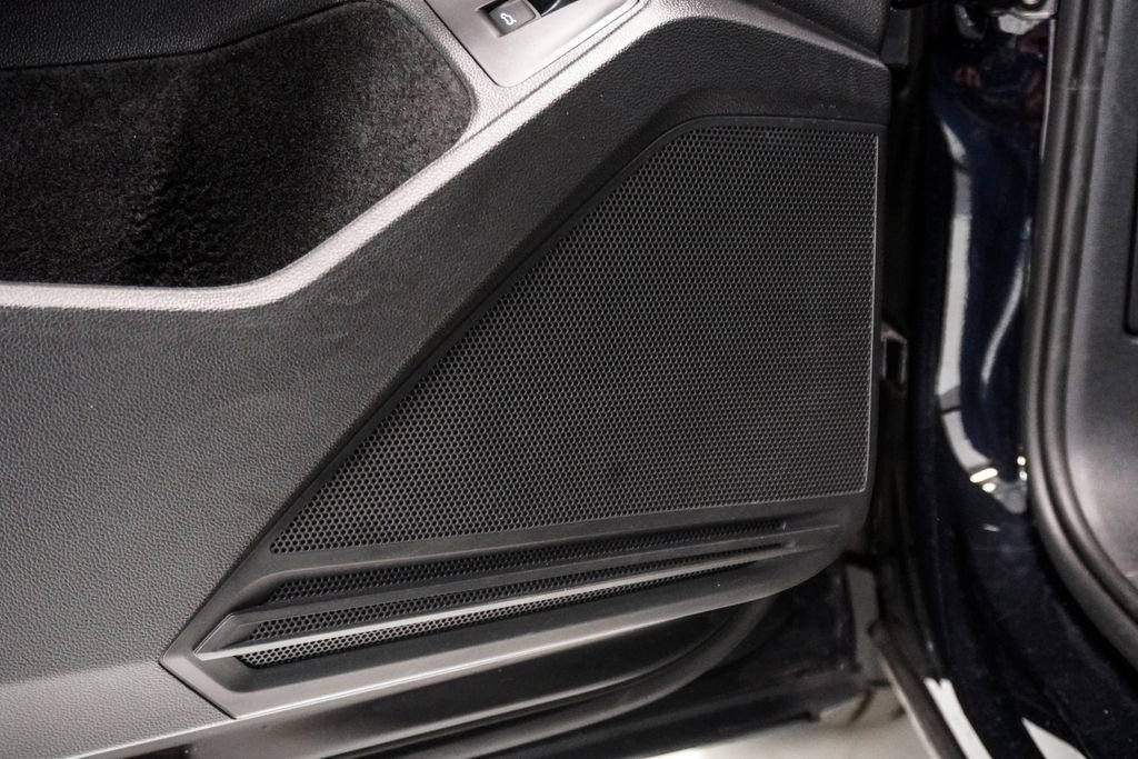 2022 Volkswagen Tiguan SEL R-Line