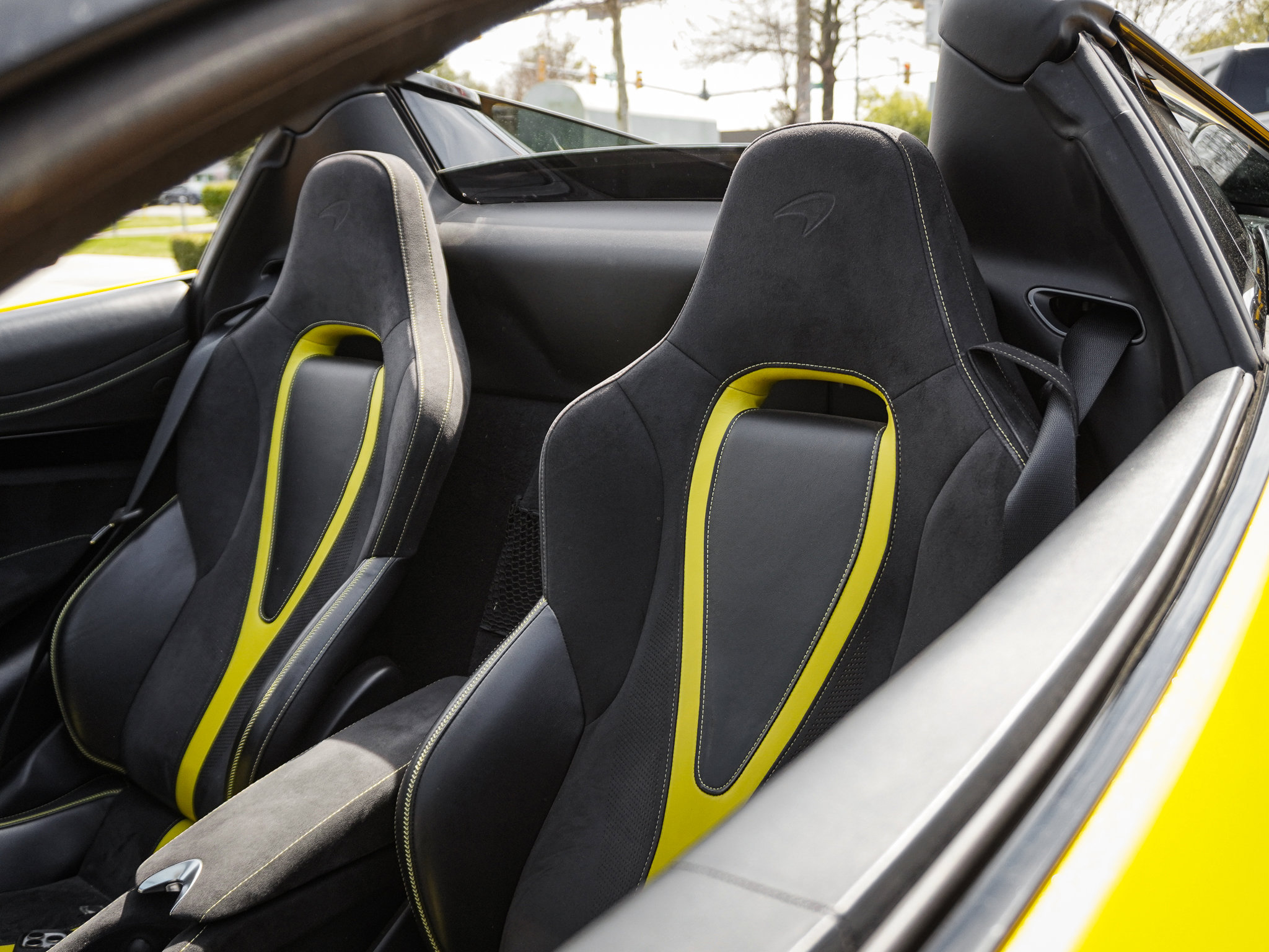 Used 2021 McLaren 720S Luxury photo 34