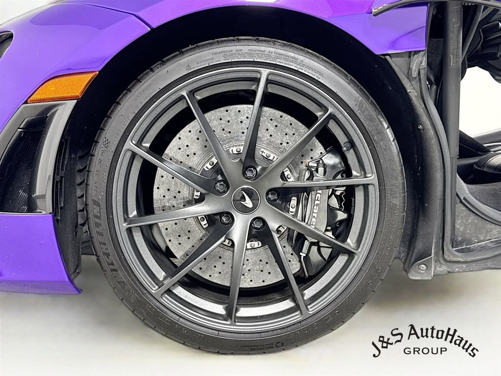 Used 2020 McLaren 720S Performance photo 39