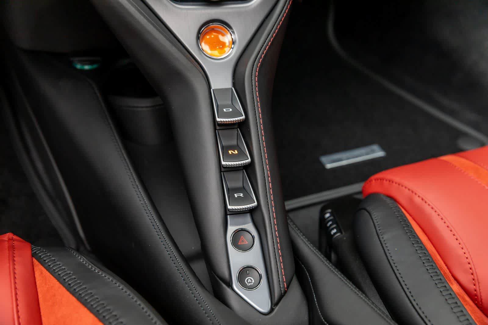 New 2026 McLaren 750S photo 16