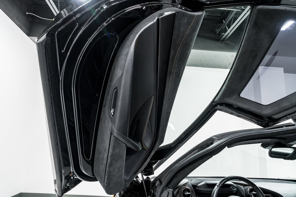Used 2020 McLaren 720S Performance photo 9