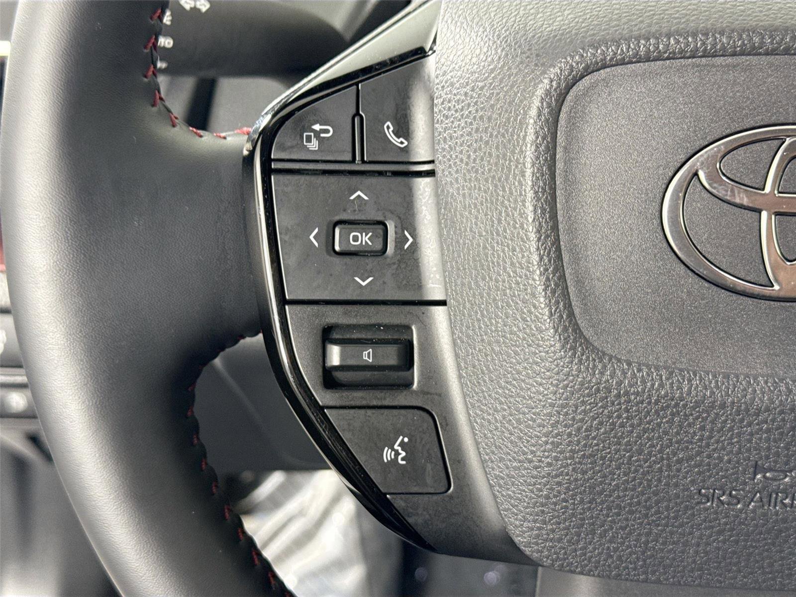 2025 Toyota Prius Plug-In Hybrid