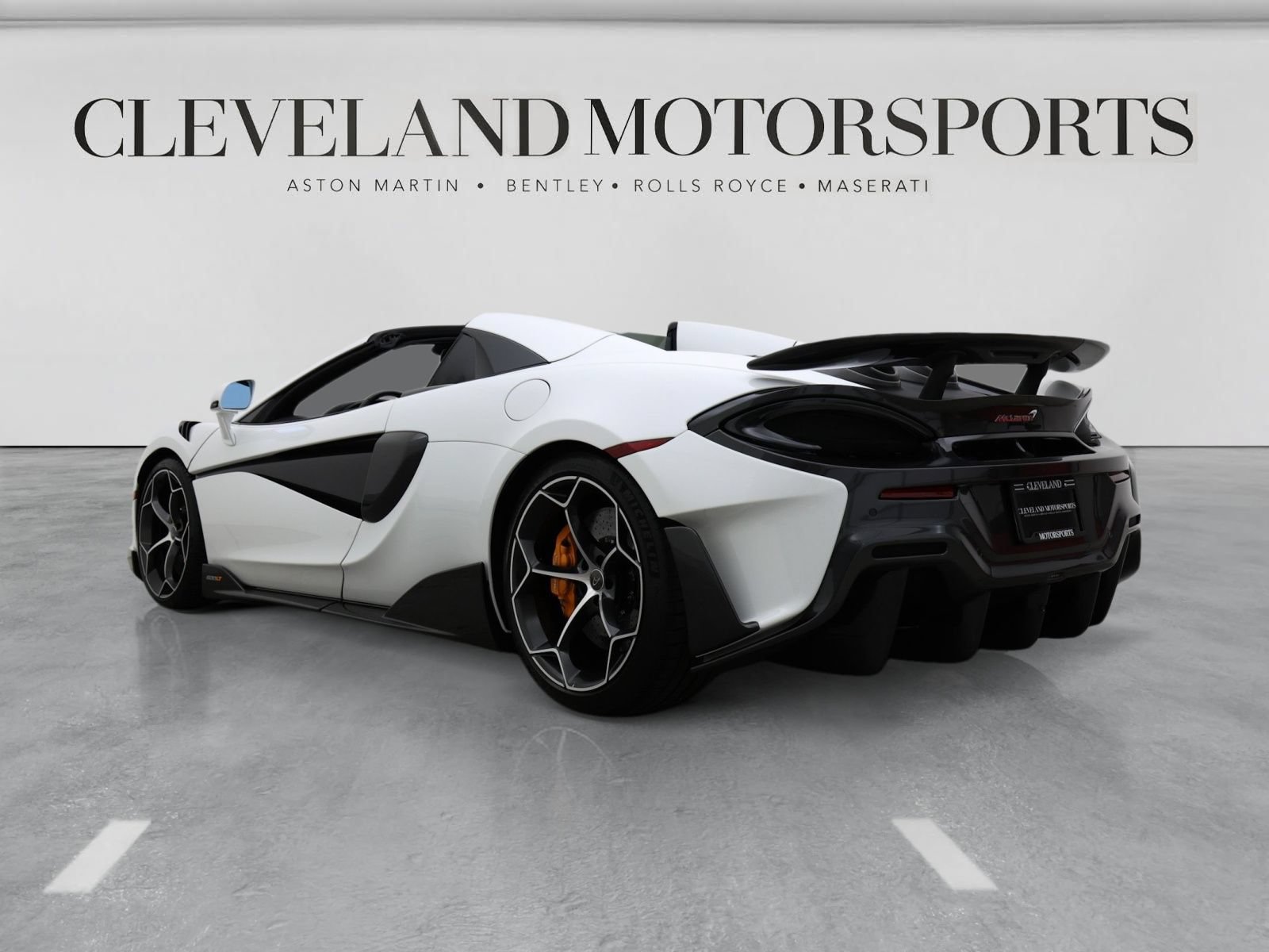 Used 2020 McLaren 600LT Spider photo 2