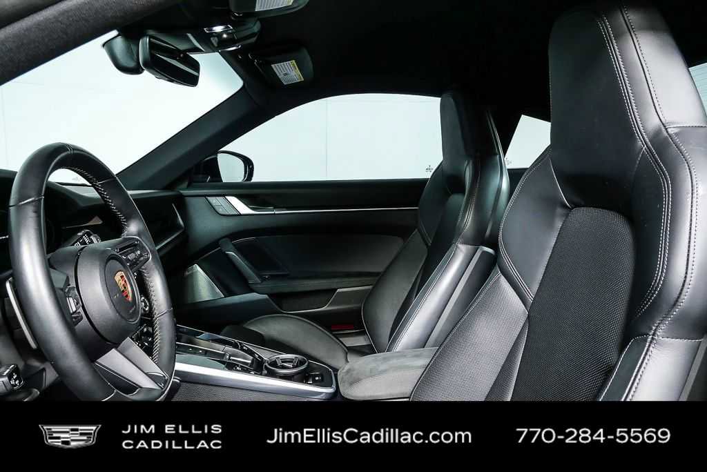 2024 Porsche 911 Carrera GTS