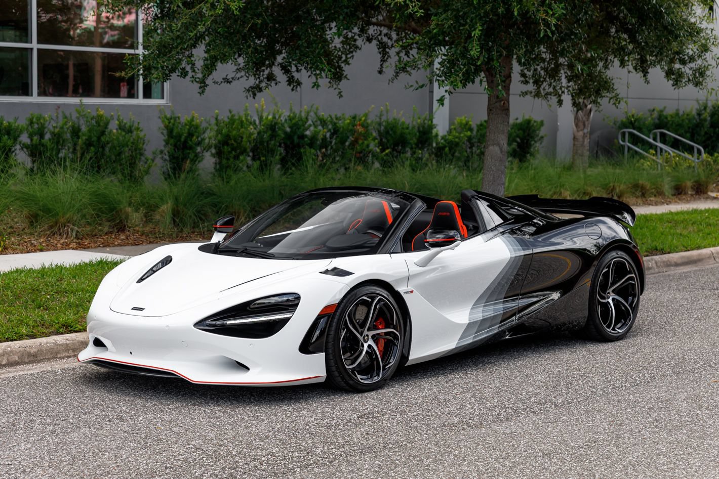 Used 2024 McLaren 750S Spider photo 29