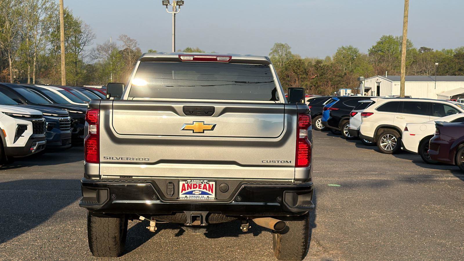 2024 Chevrolet Silverado 2500 Custom