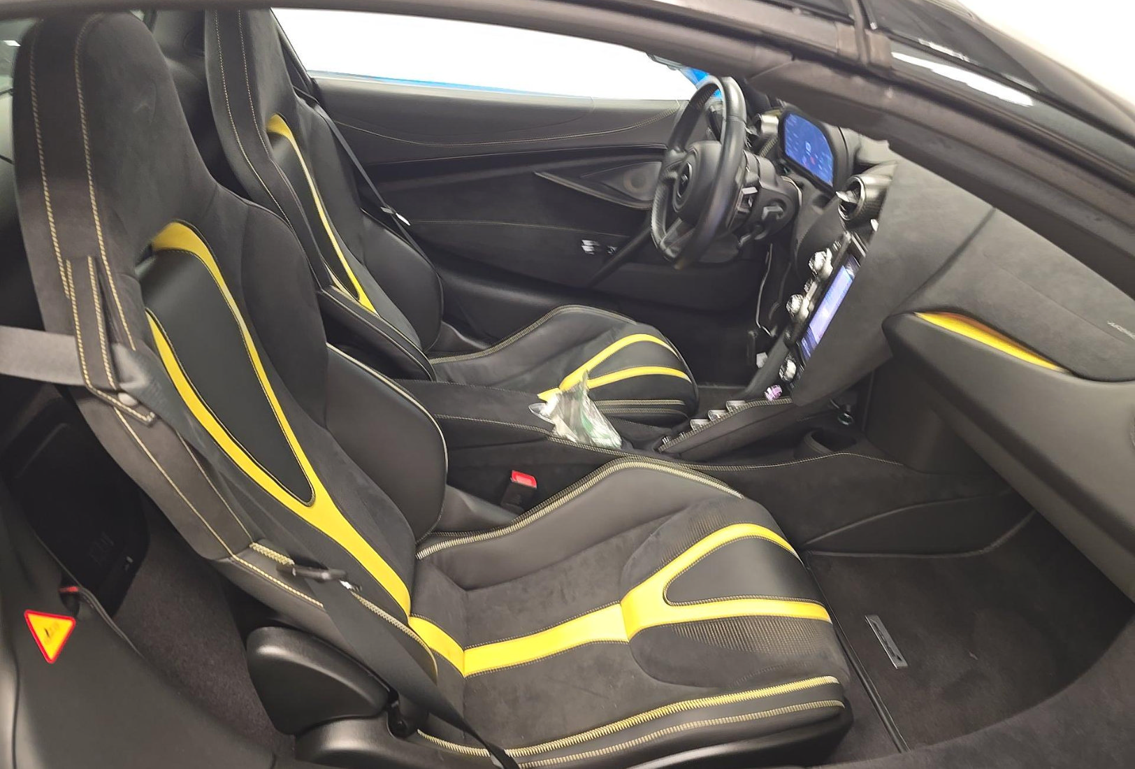 Used 2022 McLaren 720S Spider photo 7
