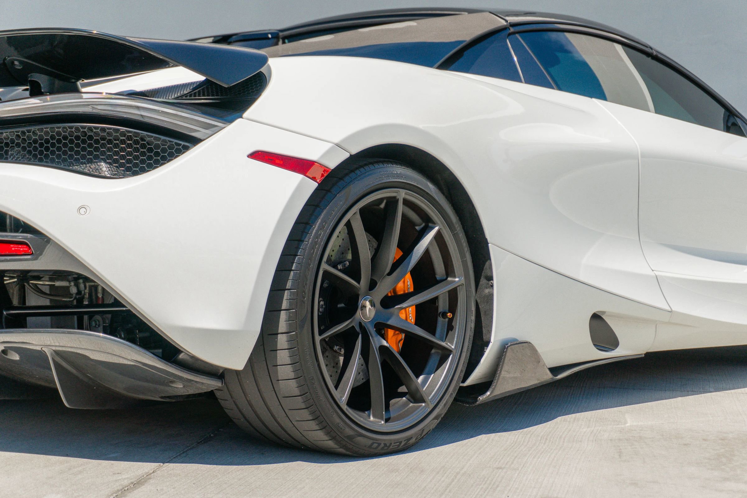 Used 2021 McLaren 720S Spider photo 42