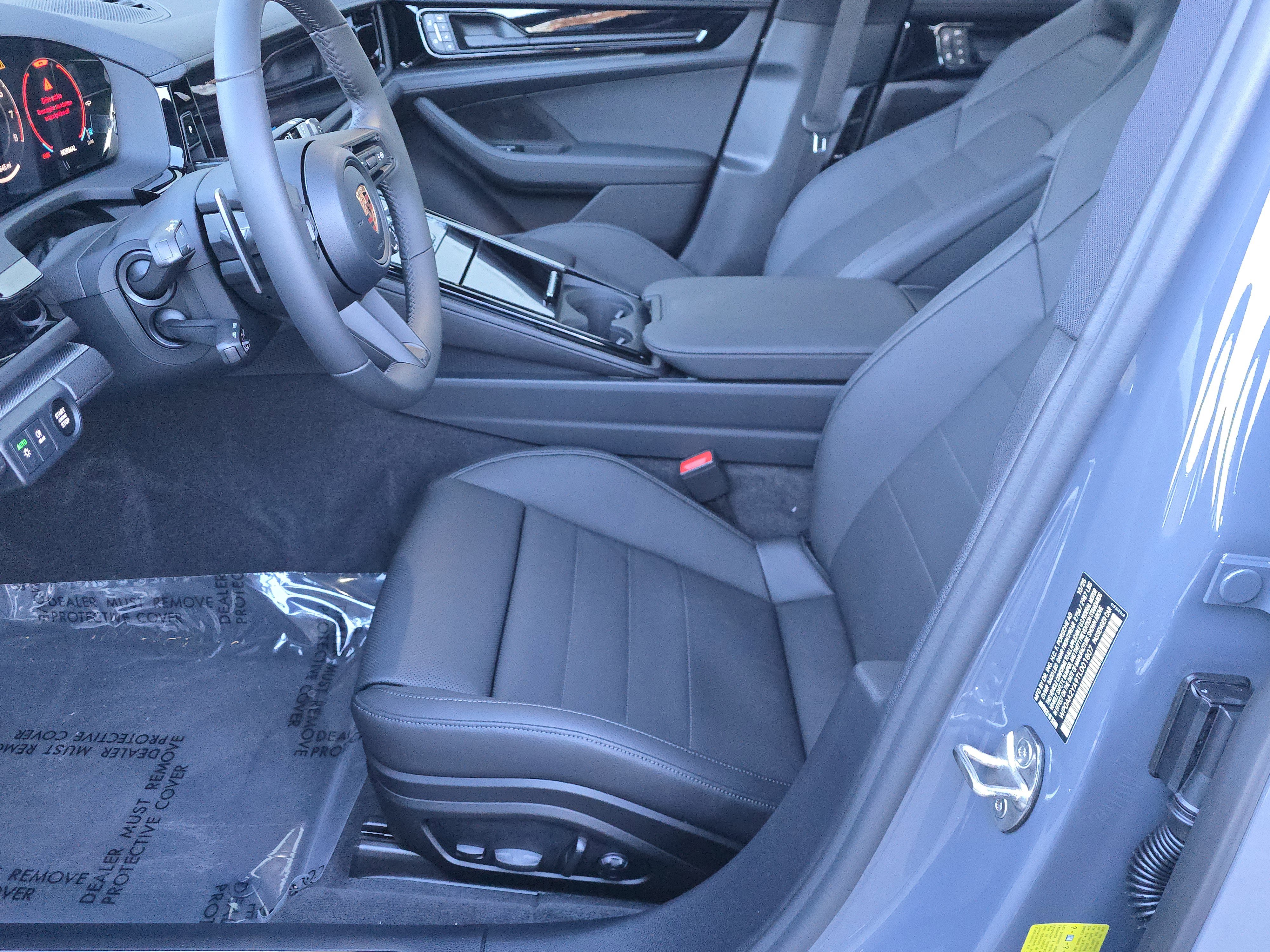 2026 Porsche Panamera 4