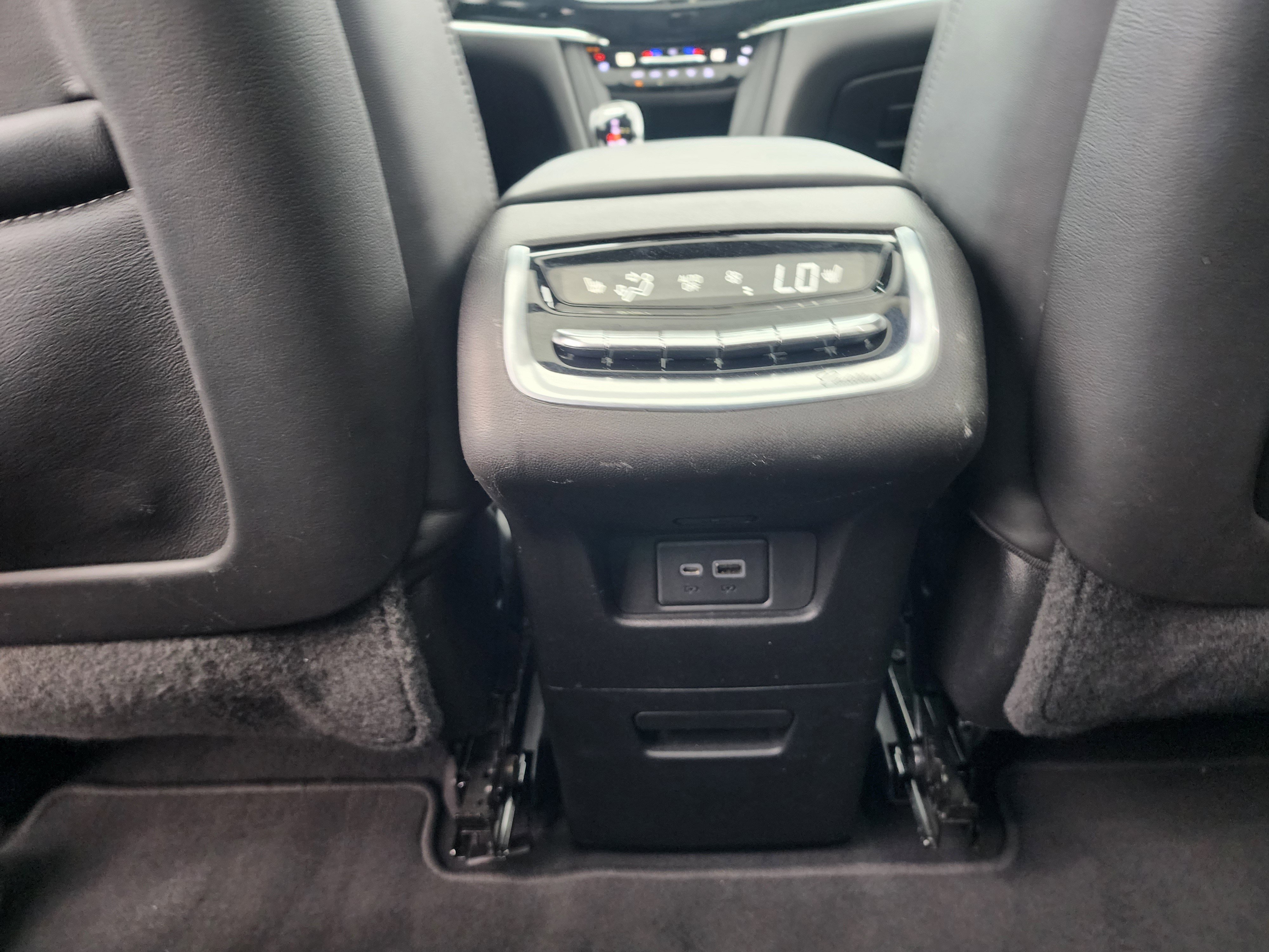 2023 Cadillac XT6 Sport