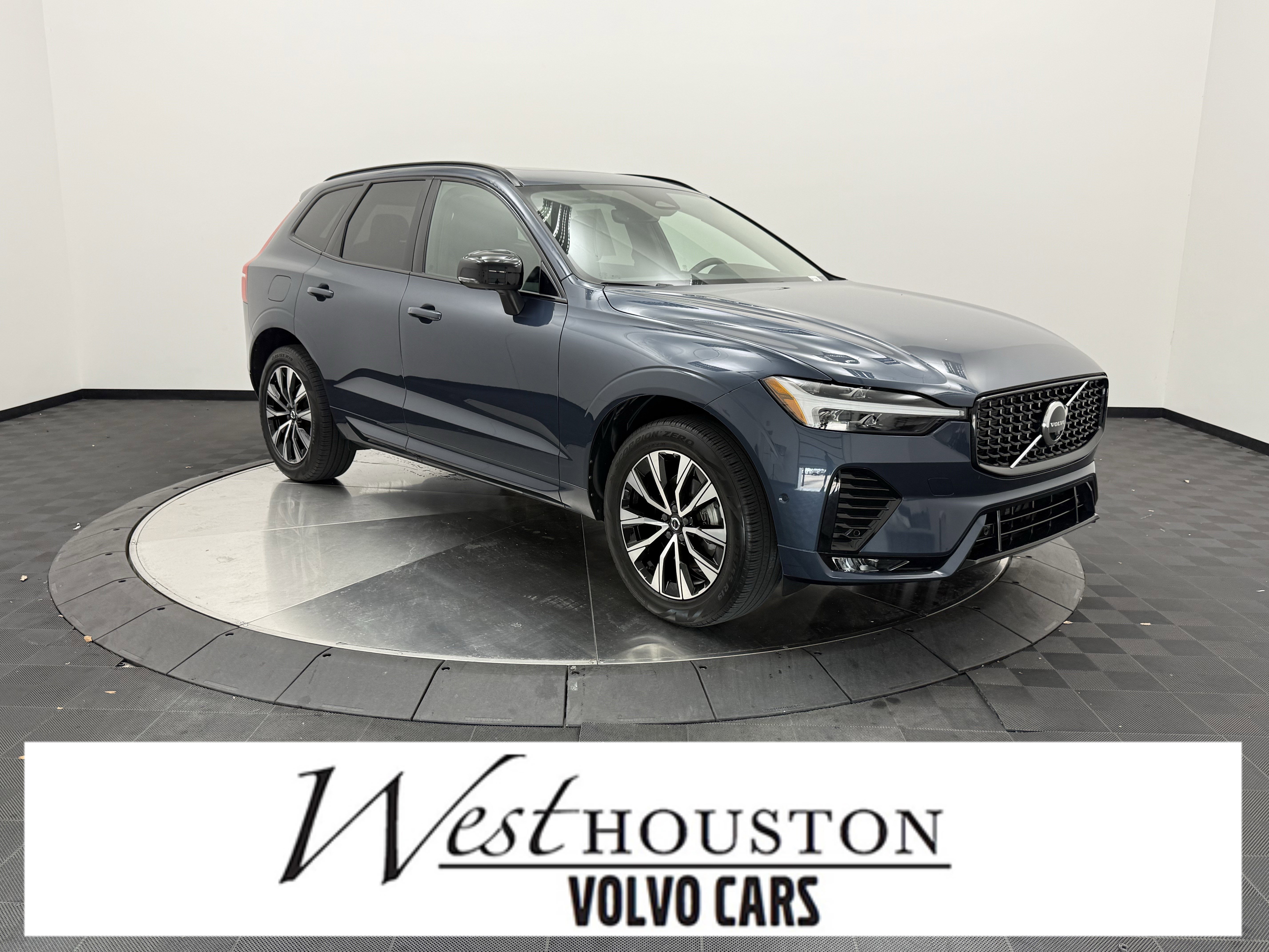 Used 2024 Volvo XC60 B5 Plus