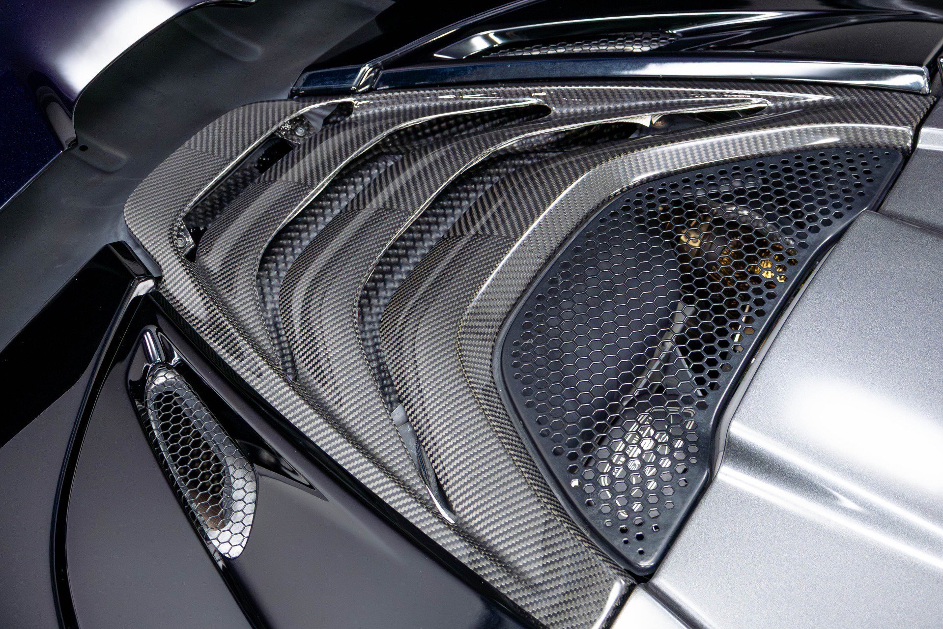 Used 2019 McLaren 720S Luxury photo 50