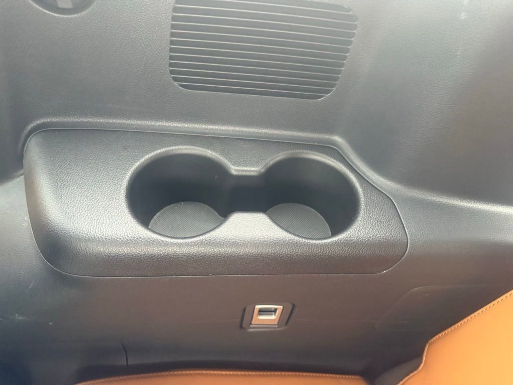 2025 Toyota Highlander Platinum