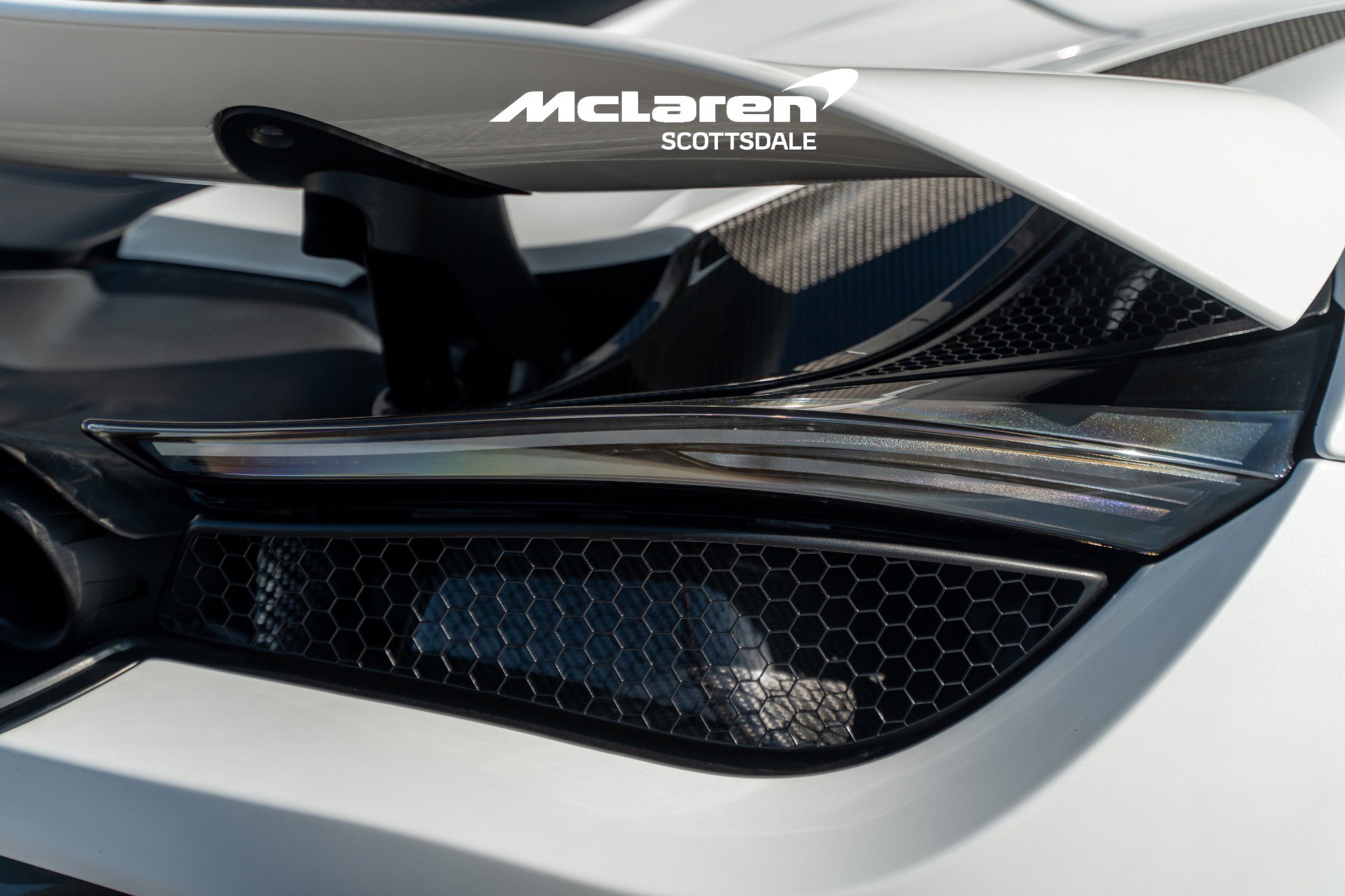 Used 2022 McLaren 720S Performance photo 27