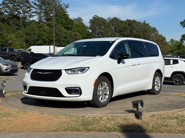 2024 Chrysler Pacifica Touring-L