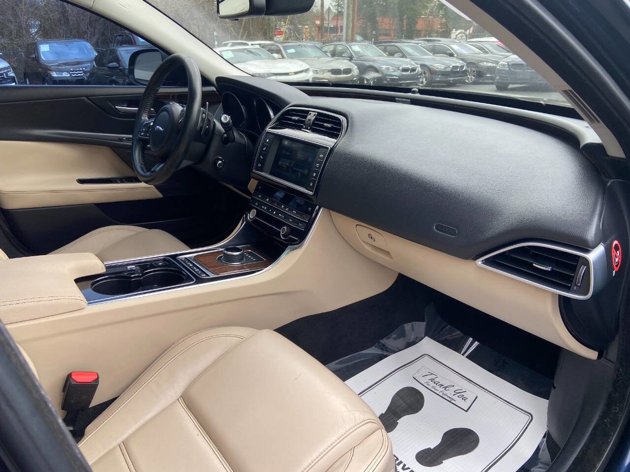 2017 Jaguar XE Prestige