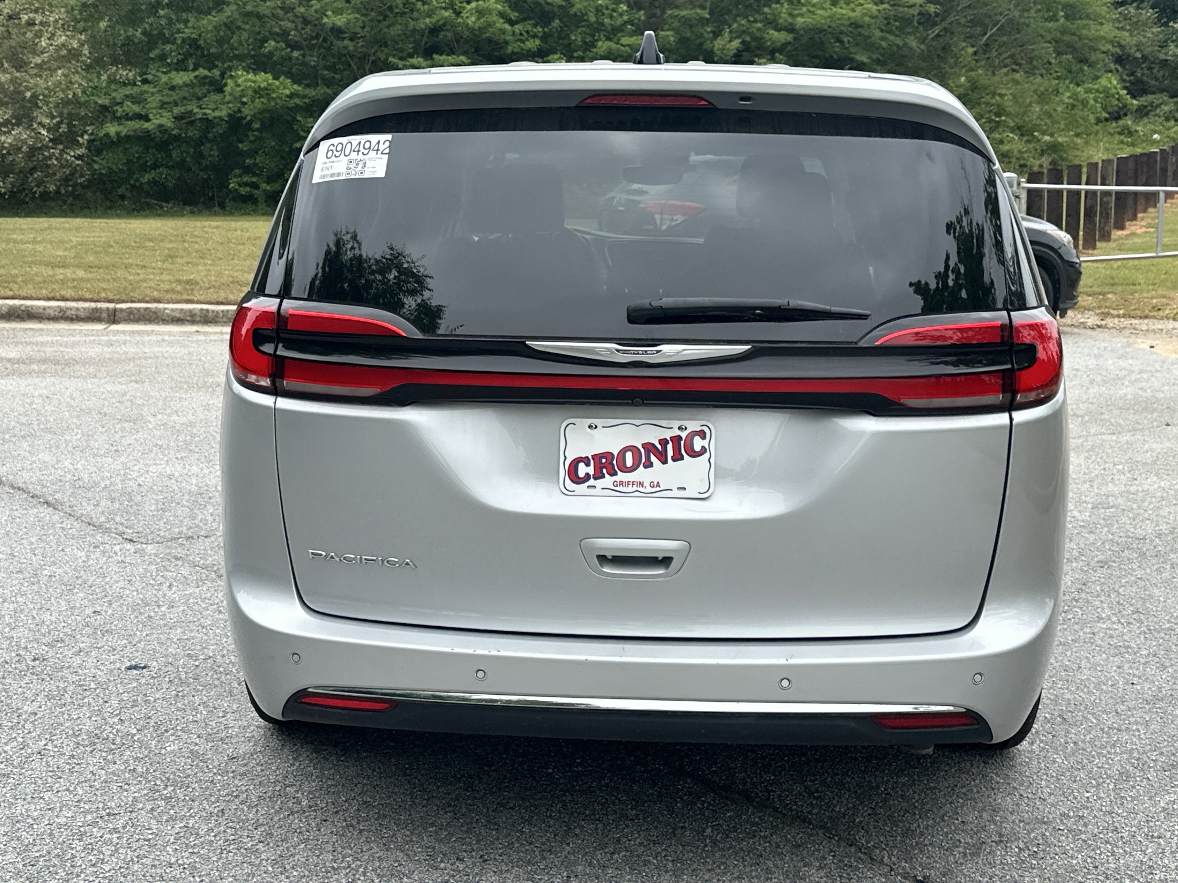 2023 Chrysler Pacifica Touring-L
