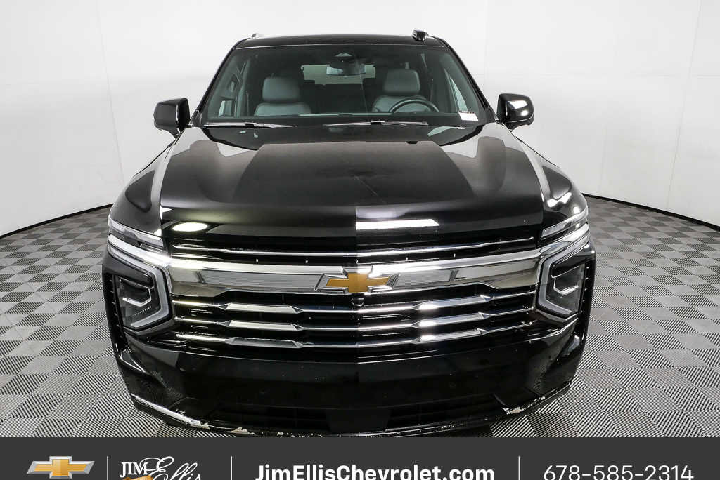 2025 Chevrolet Suburban LT