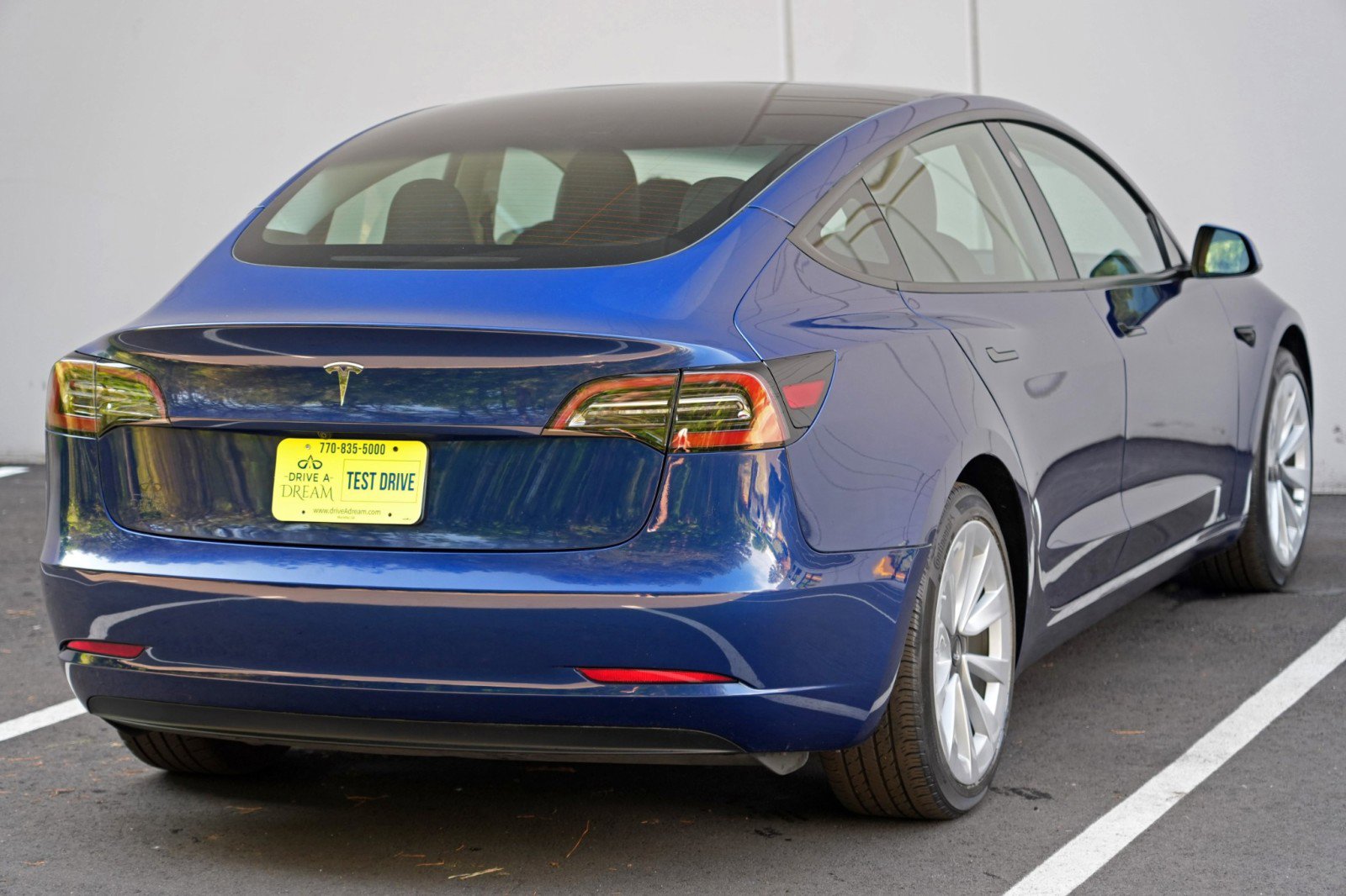 2023 Tesla Model 3 Standard Range