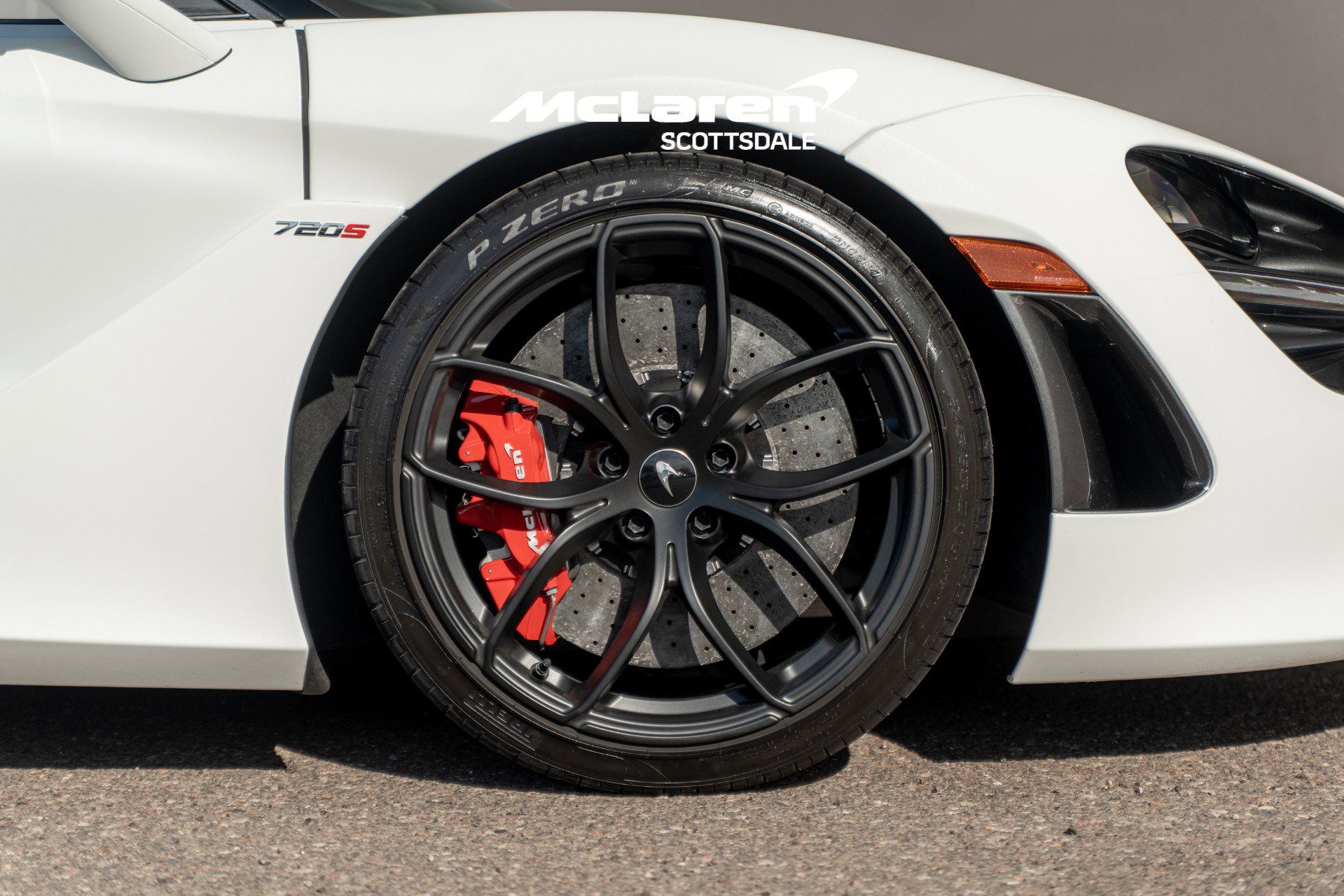 Used 2022 McLaren 720S Performance photo 32