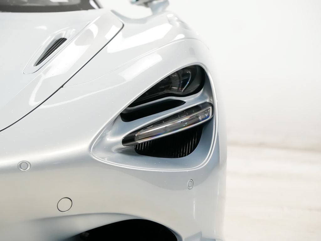 Used 2026 McLaren 750S Spider photo 7